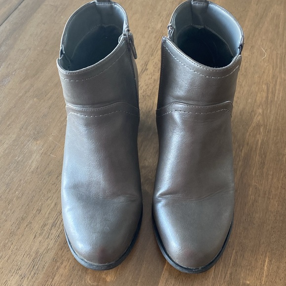 Call it Spring Grey Vegan leather boots - Picture 2 of 8